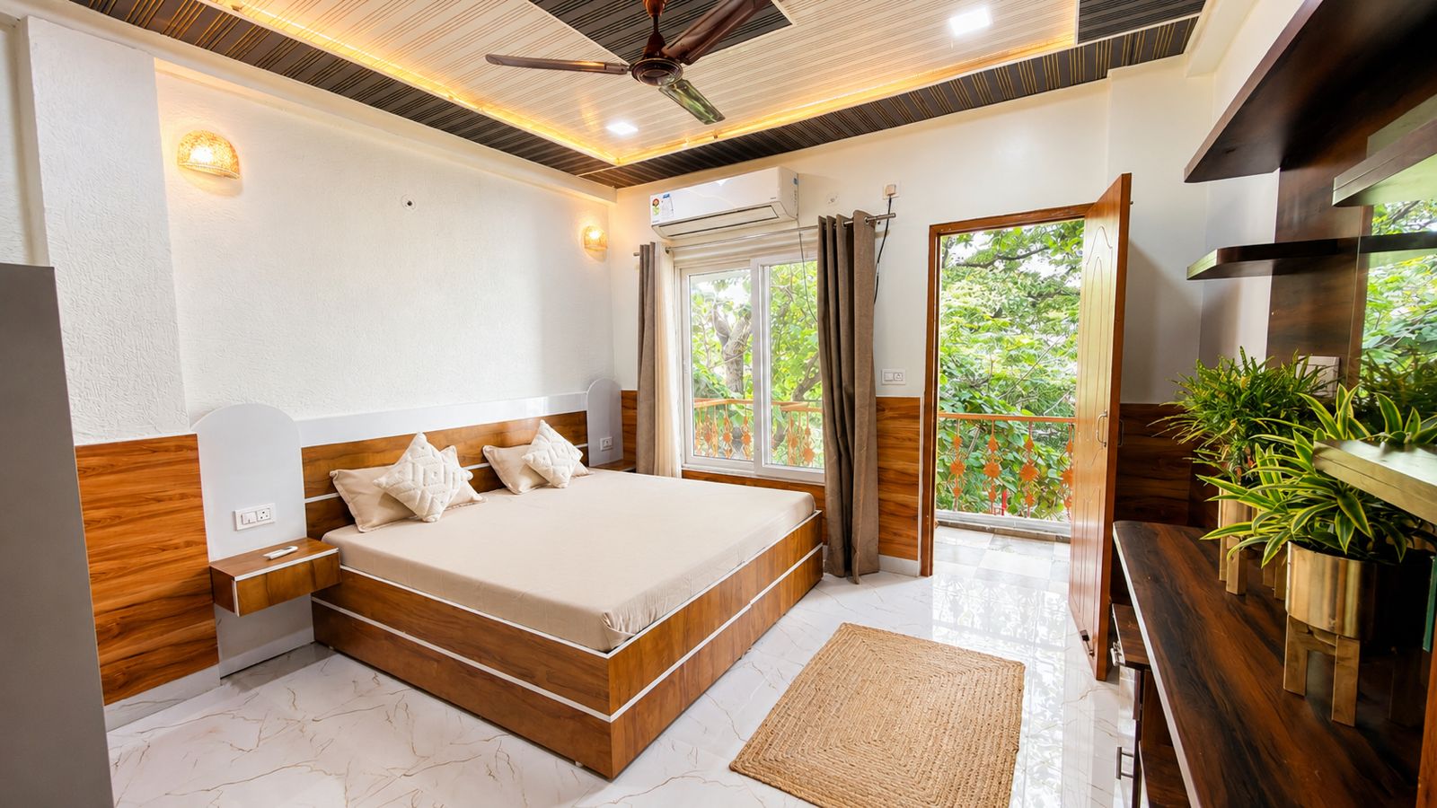 Private AC room with balcony